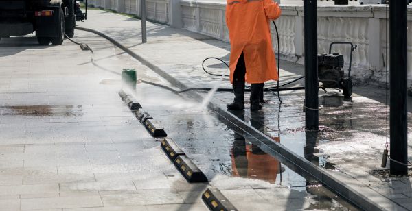 Parking Lot Pressure Washing in Manassas