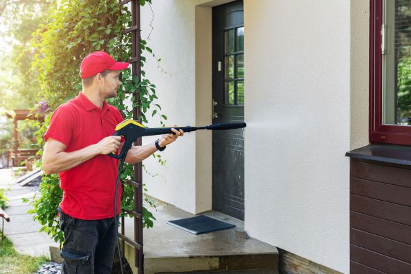Building Exterior Cleaning in Manassas