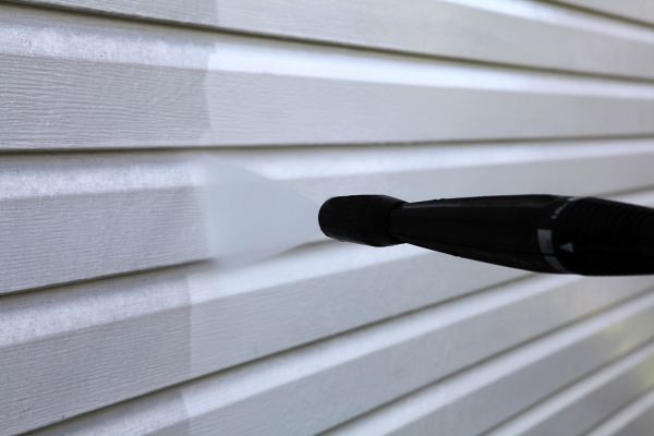 Condo Siding Power Washing in Manassas