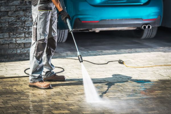 Cost of Home Pressure Cleaning in Manassas