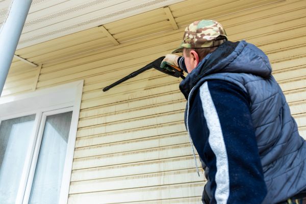 Vinyl Siding Pressure Cleaning in Manassas
