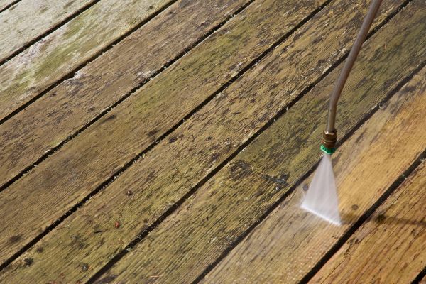 Deck Mold Removal in Manassas
