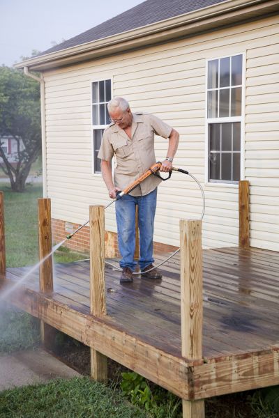 Cost of Deck Mold Cleaning in Manassas